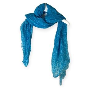 Light blue scarf with white polkadots